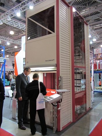 CeMAT 2011 ().    Lean-Lift